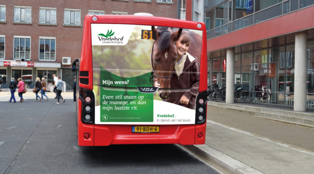 46564 Triple media bus Vredehof