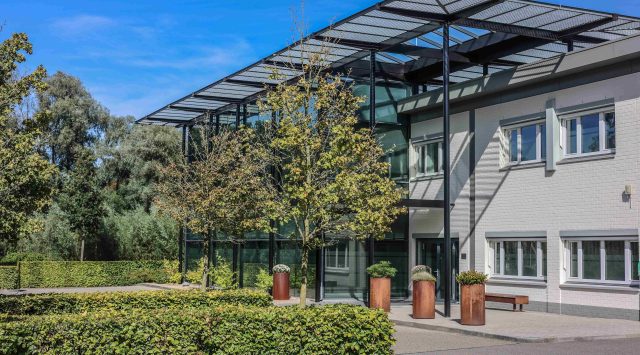 Voorzijde UCE zonder auto.LR