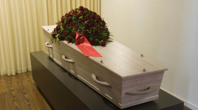 Kist bloemstuk Kist bloemstuk