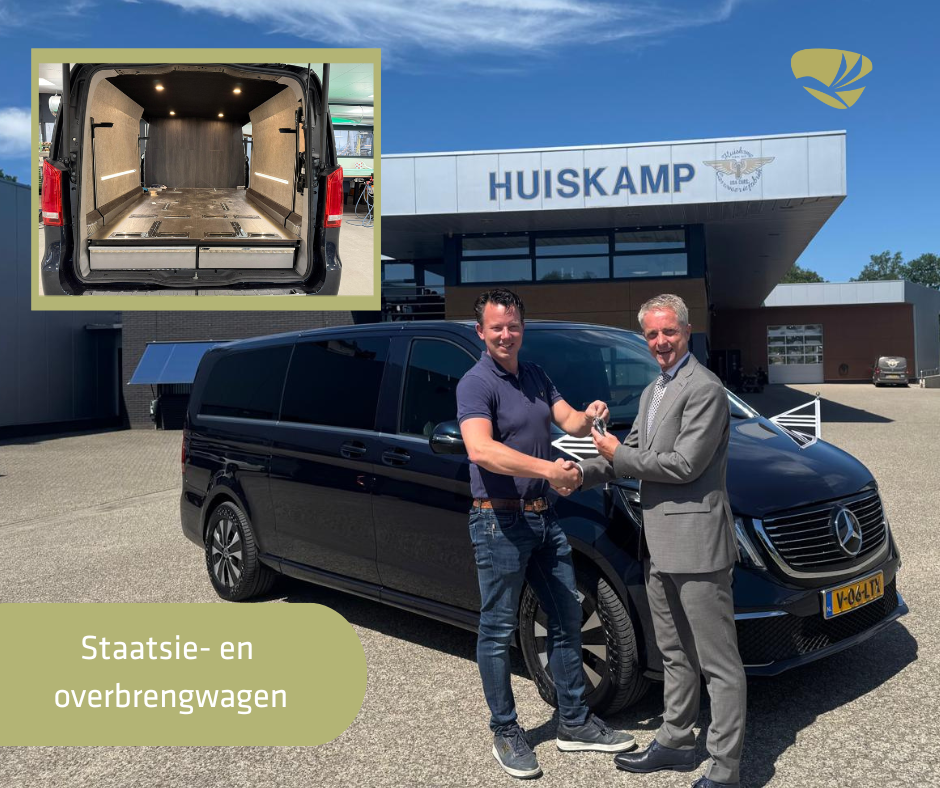 Vredehof, volledig elektrische staatsie- en overbrengwagen. 
